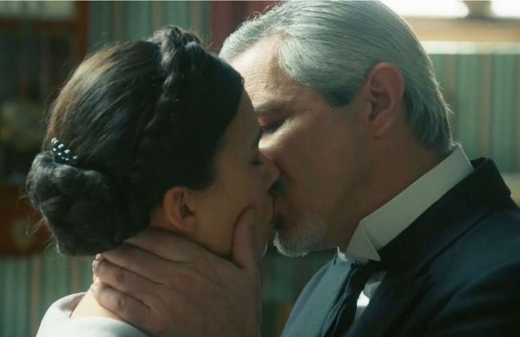 leocadia e cristobal bacio